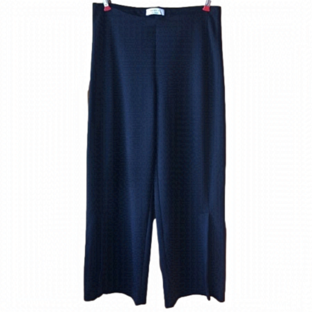 𝅺bailey 44 wide leg cropped pants split hem detail